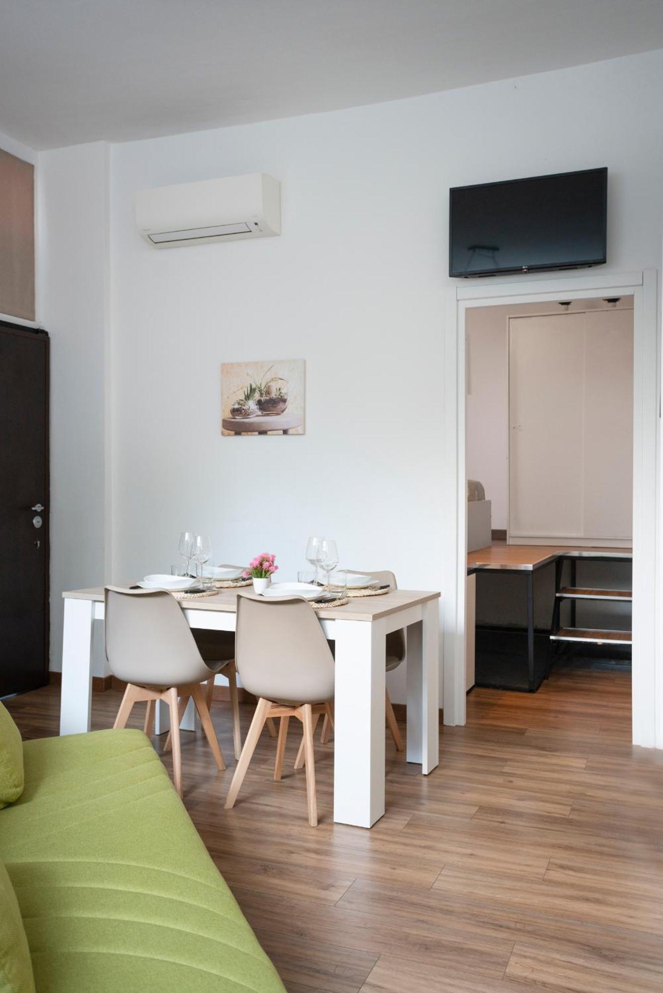 Elegant Sweet Home Suite - Milan, 15 Minute Duomo Eksteriør billede